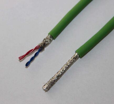 PVC拖链系统屏蔽数据柔性电缆