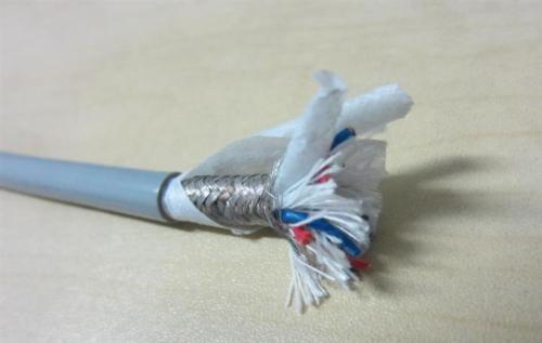 TRVVSP中度柔性单护套双绞屏蔽数据拖链