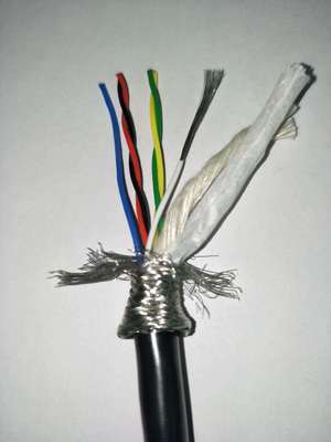 高柔性伺服电机电缆