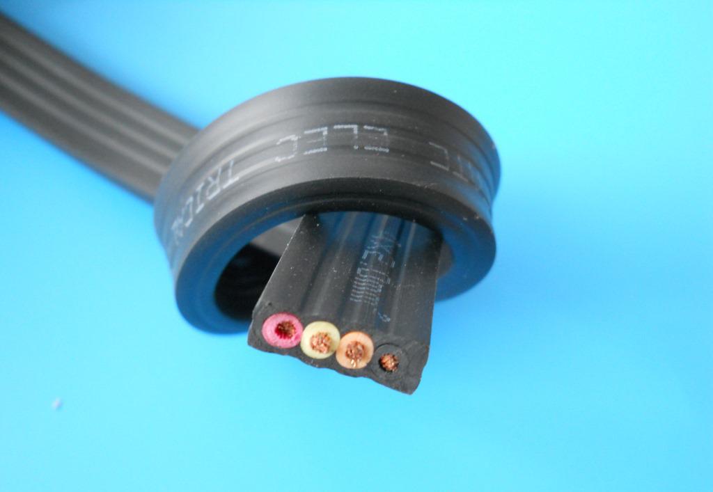 安徽YFFB-450/750V 4*10mm2行车扁电缆